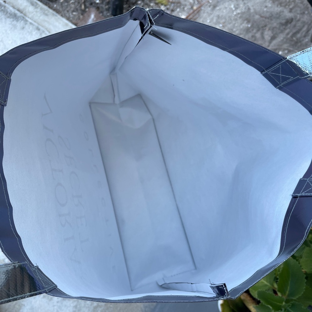 PINK/VICTORIA SECRET Collective Tote Bag In Holographic Blue - Picture 5 of 12